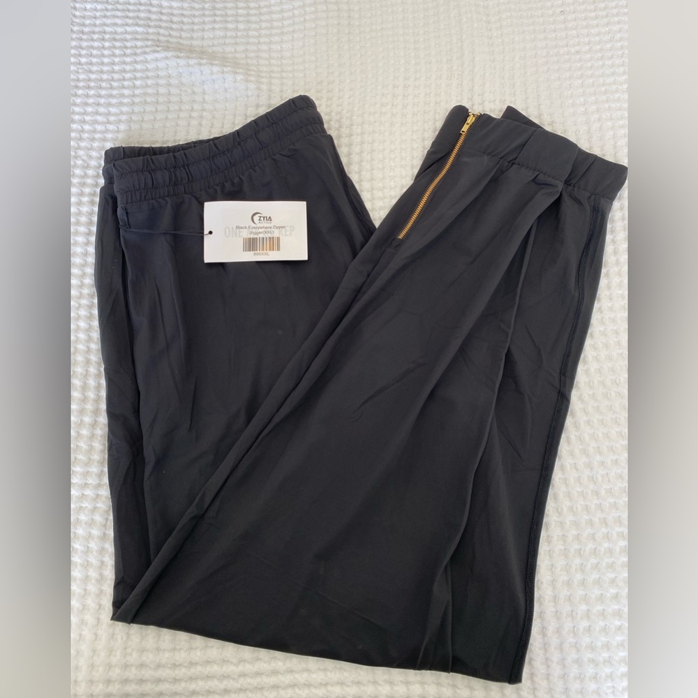 Ziya Active Everywhere Zipper Jogger - NWT